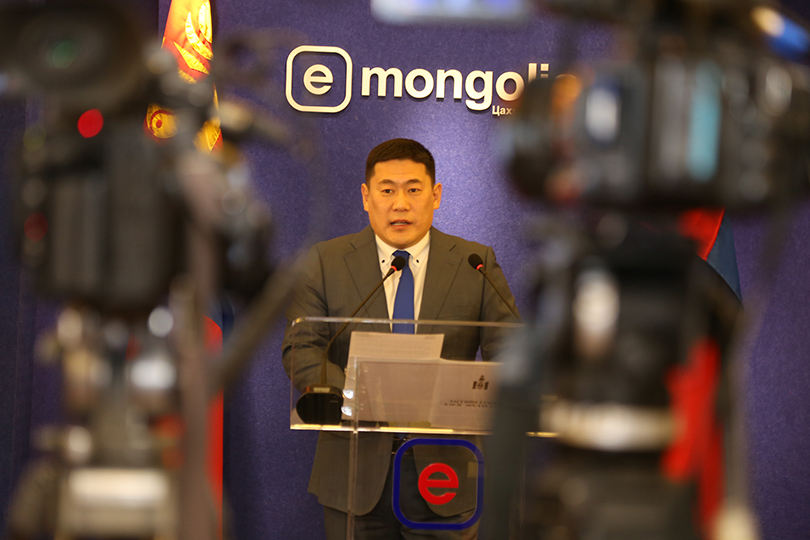 Л.Оюун-Эрдэнэ: Төрийн бүх үйлчилгээг E-Mongolia системд нэгтгэж, Цахим хөгжлийн яам байгуулна