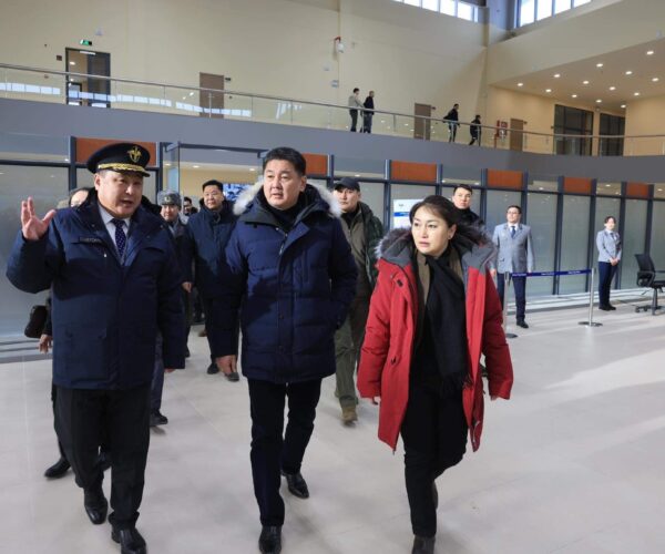 Монгол Улсын Ерөнхийлөгч У.Хүрэлсүх Замын-Үүд боомтын шинэ цогцолбор, Ложистикийн төвд ажиллалаа